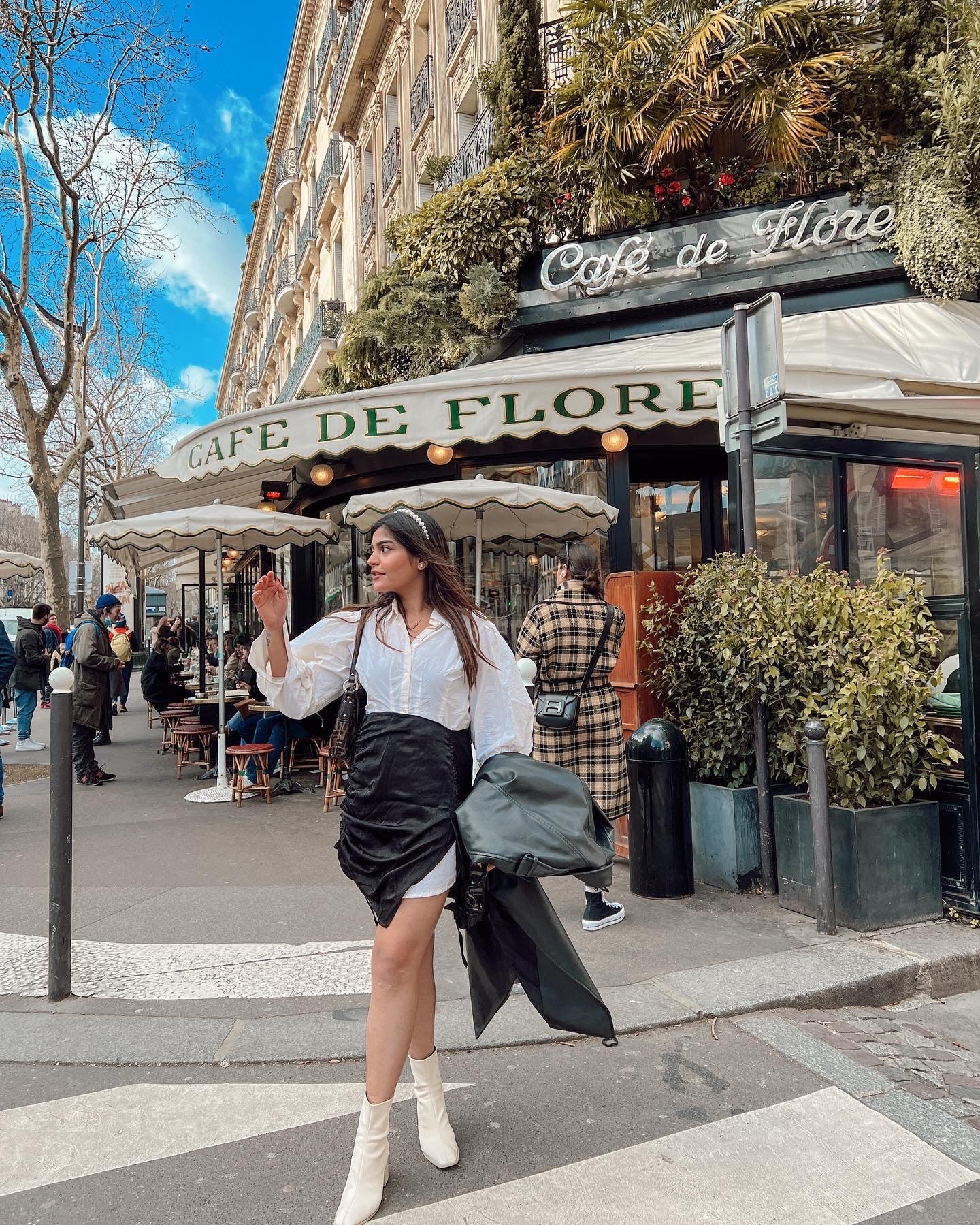 Bianca : Shirt Dress + Corset - Image 15