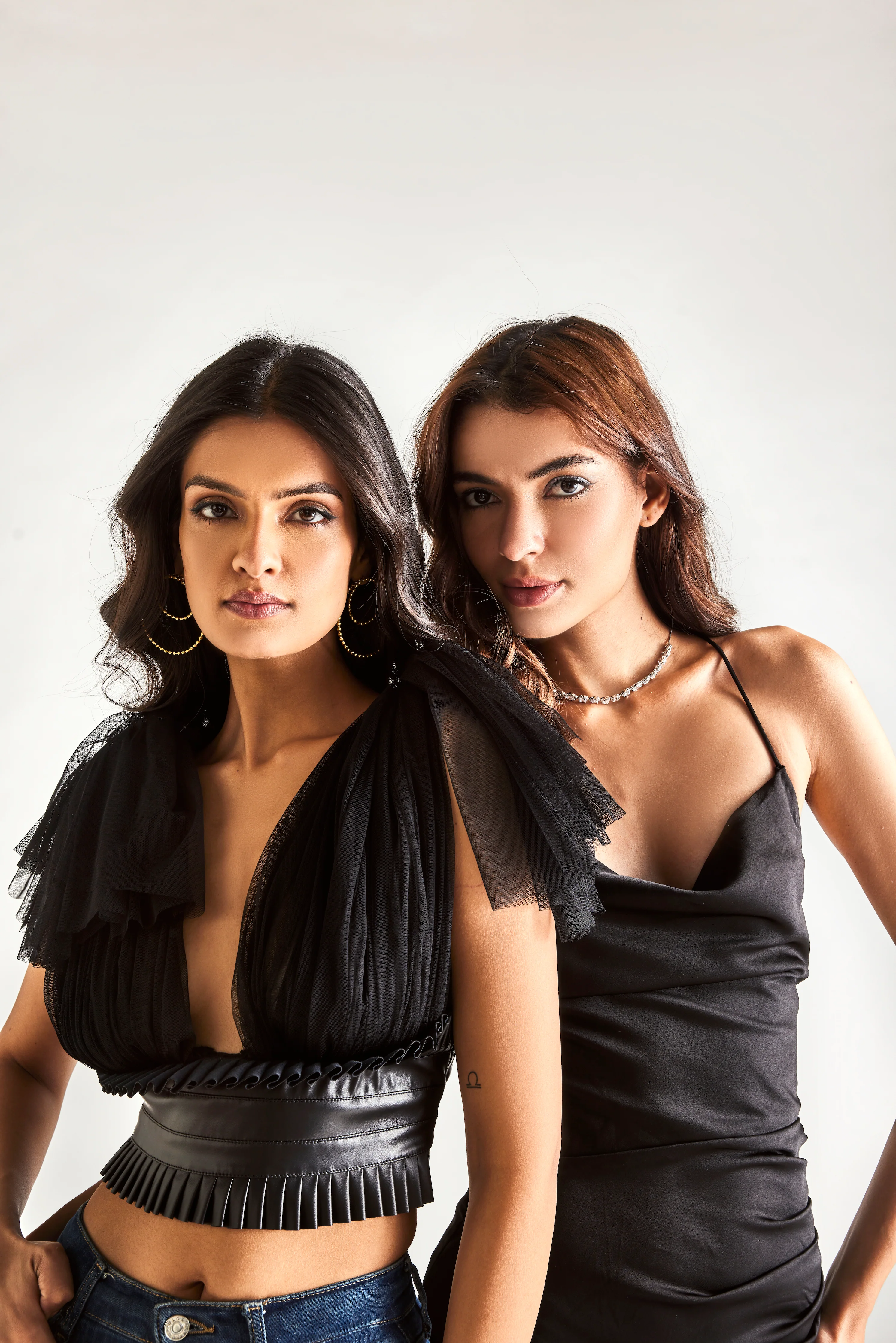 Charlotte - Black - Image 6