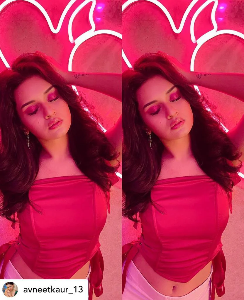 Show Off - Pink - Image 4